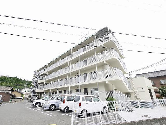 平城グリーンマンションの外観