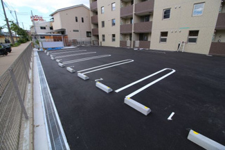 【駐車場】