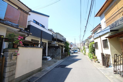 【前面道路含む現地写真】 | 伏見区向島二ノ丸町　築後未入戸建