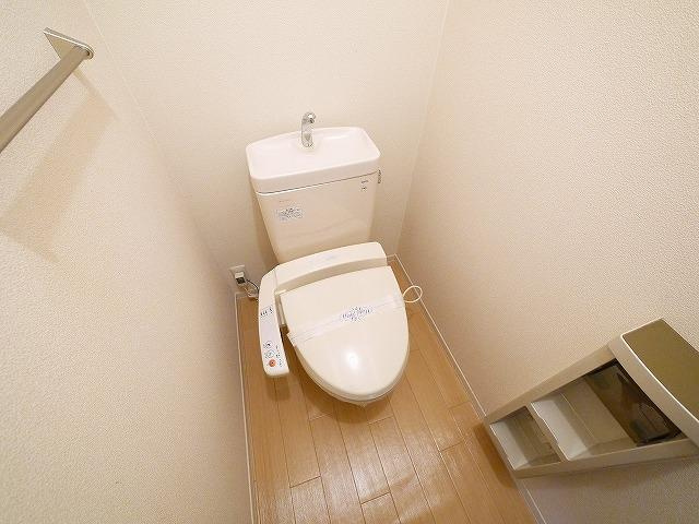 クレストヒルズのトイレ|ゆったりとした空間のトイレです