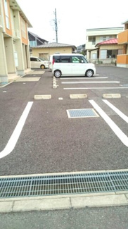 【駐車場】