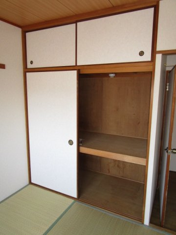 大阪市淀川区新北野２丁目の賃貸マンションの収納