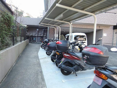 【その他共用部分】 | ステージ宮崎台 | バイク置場