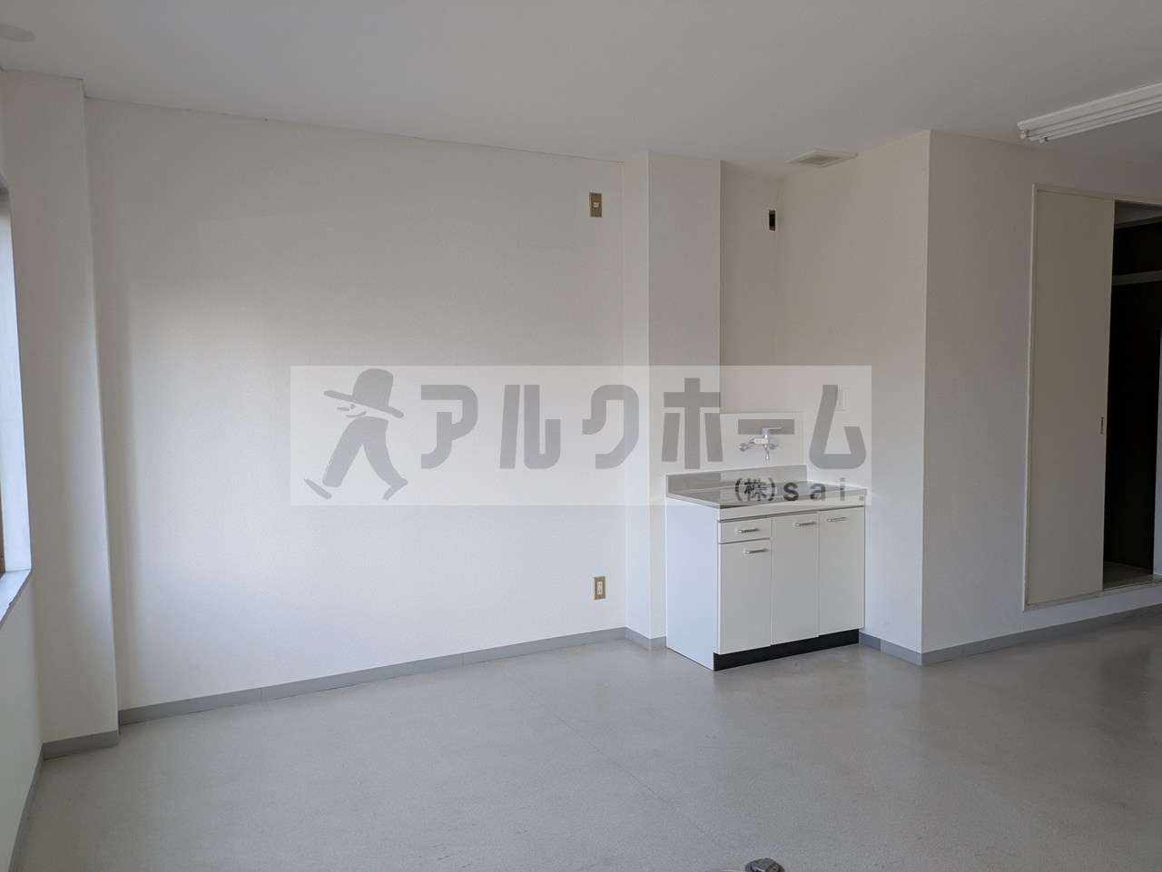 柏原市国分西１丁目の店舗事務所の内装