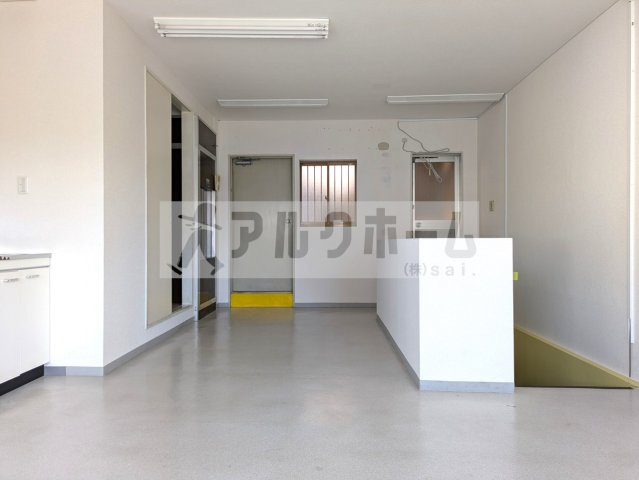 柏原市国分西１丁目の店舗事務所の内装