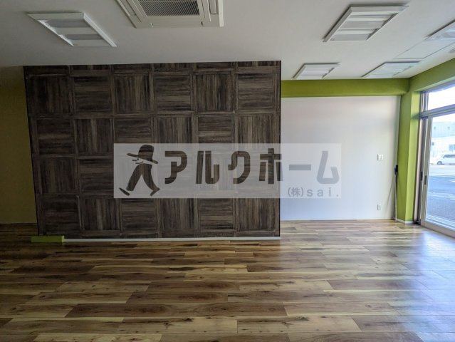 柏原市国分西１丁目の店舗事務所の内装