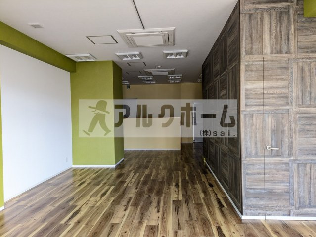 柏原市国分西１丁目の店舗事務所の内装