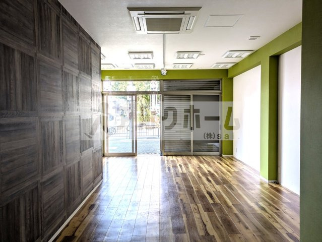 柏原市国分西１丁目の店舗事務所の内装