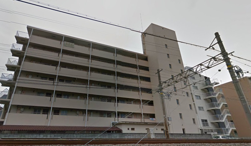 パレス魚住の外観