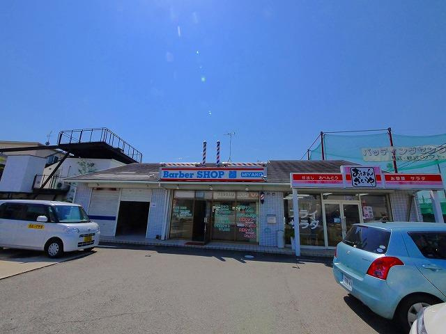 木津駅前店舗の外観
