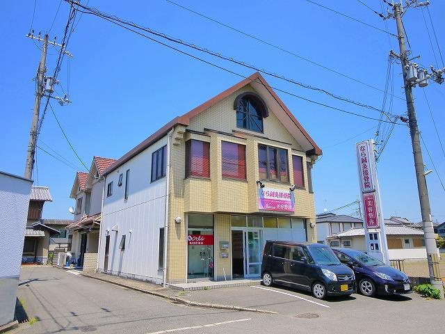 城山ビルの外観