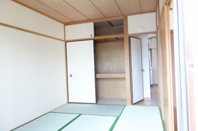 第２竹雪コーポの和室