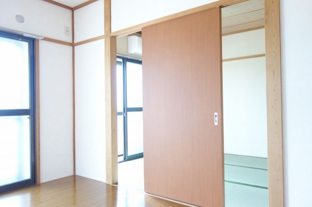 第２竹雪コーポの洋室|戸襖新規取り換え