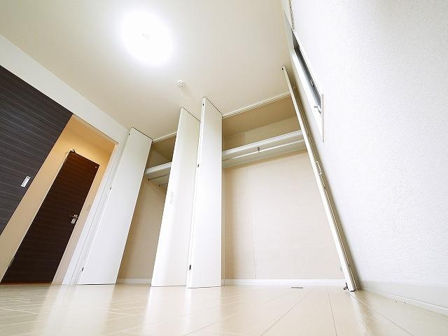 シャーメゾン　コトーの玄関|明るい玄関です