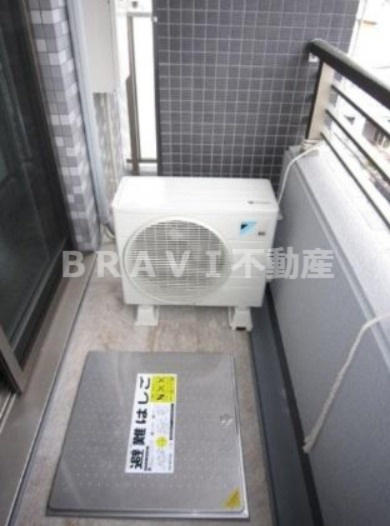 グランデカワノ上町台 BRAVI不動産のバルコニー