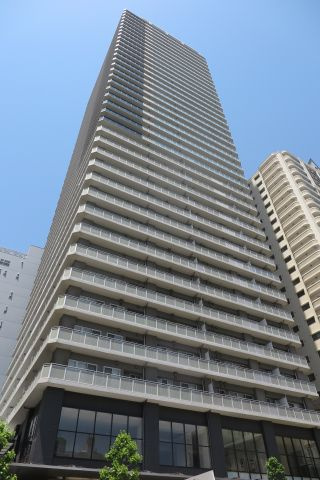 ルネッサなんばタワー