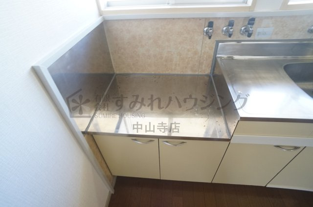 売布ハイツのキッチン