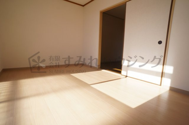 売布ハイツの洋室