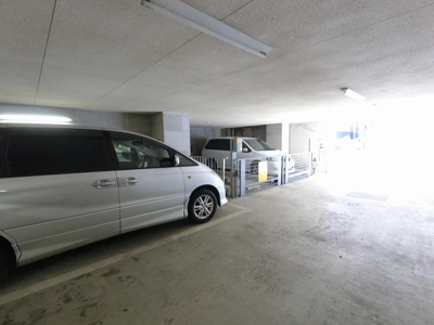 【駐車場】 | ビサージュ横浜弐番館