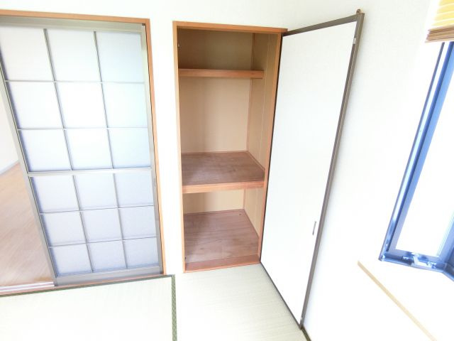 ディアコート小金台Ｄ棟の収納