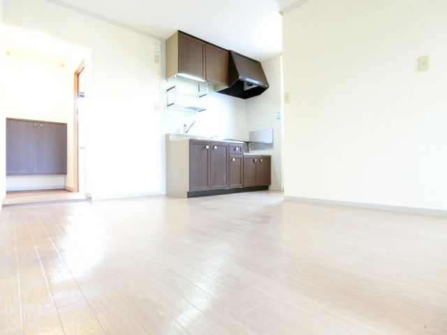 ディアコート小金台Ｄ棟の居間・リビング