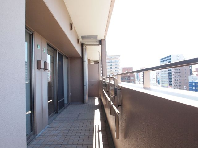 エルザグレース堀江タワーのバルコニー