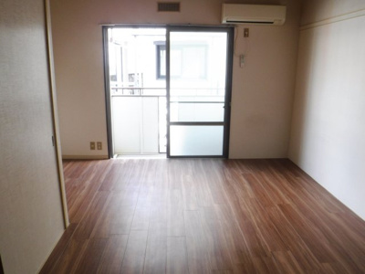 【洋室】 | サンロイヤル