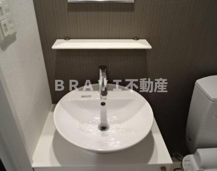 エスリード谷町六丁目　BRAVI不動産の独立洗面台|【エスリード谷町六丁目】独立洗面化粧台付き