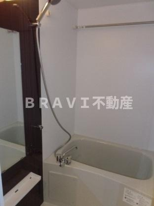 エスリード谷町六丁目　BRAVI不動産の浴室|【エスリード谷町六丁目】日々の暮らしに欠かせないお風呂です