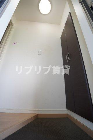 コスモス千葉寺の玄関