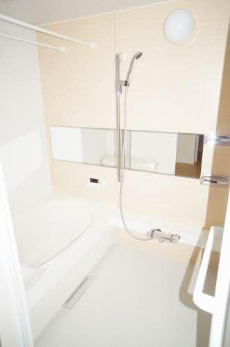 シャーメゾンセナンの浴室