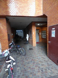 【エントランス】