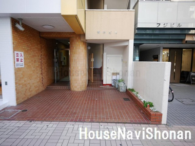 【エントランス】 | 荒井ビル