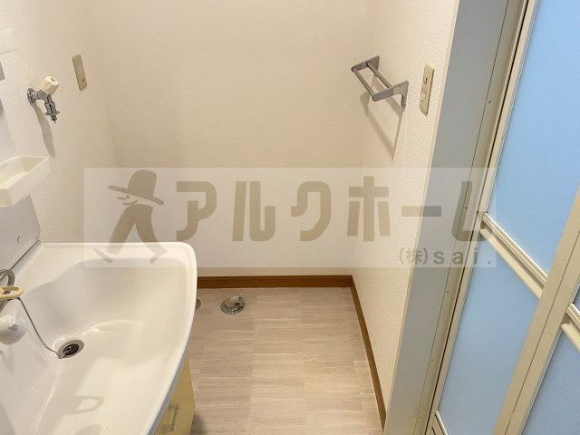 南小阪合ハイツの洗面所