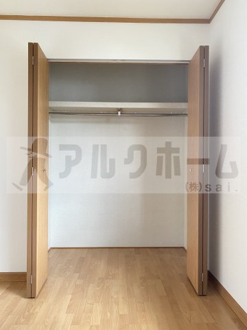 南小阪合ハイツの収納