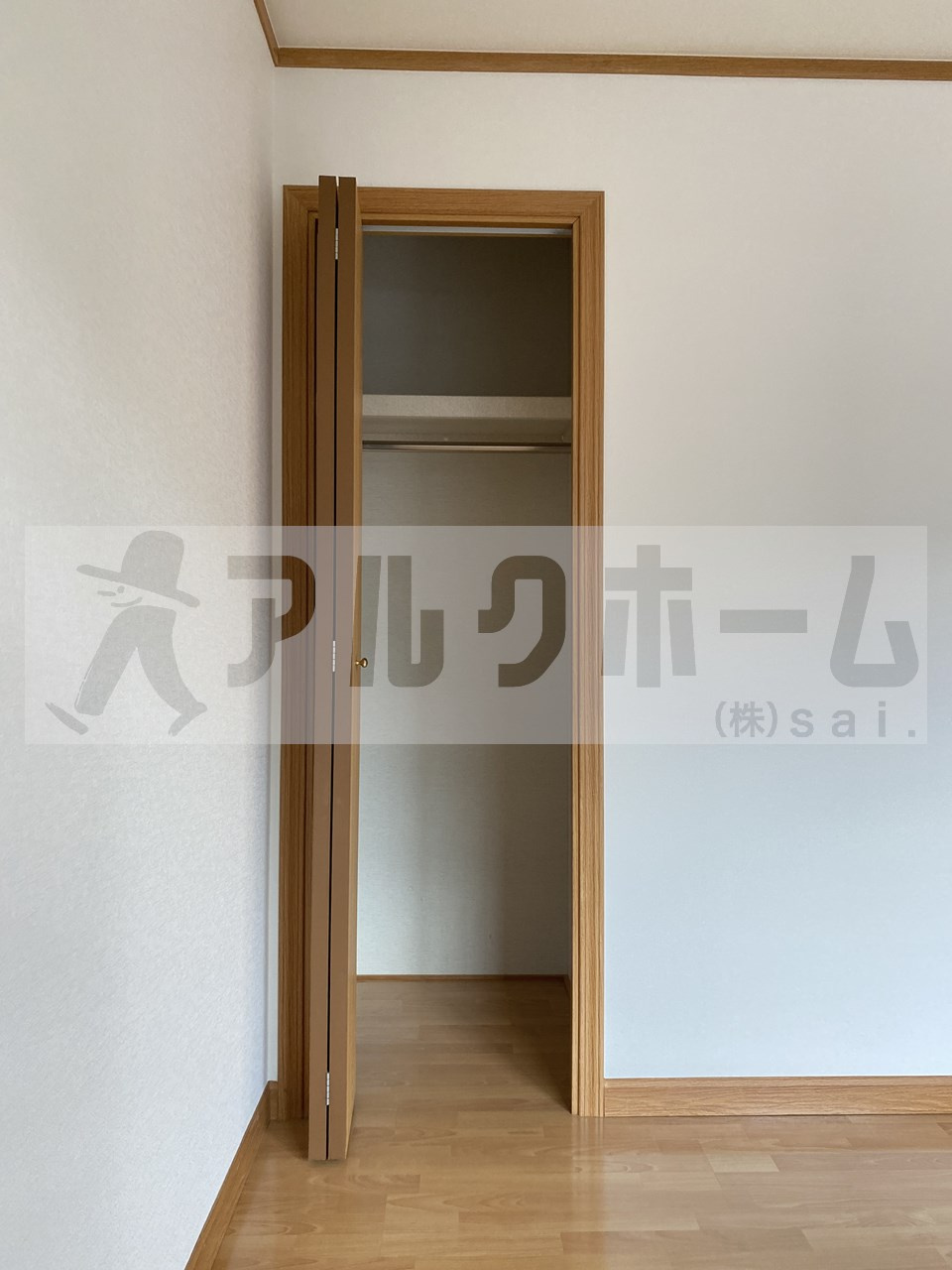 南小阪合ハイツの洋室