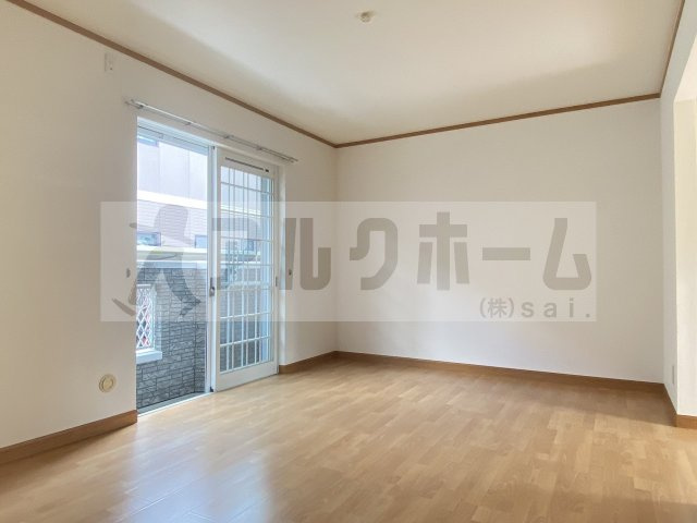 南小阪合ハイツの居間・リビング