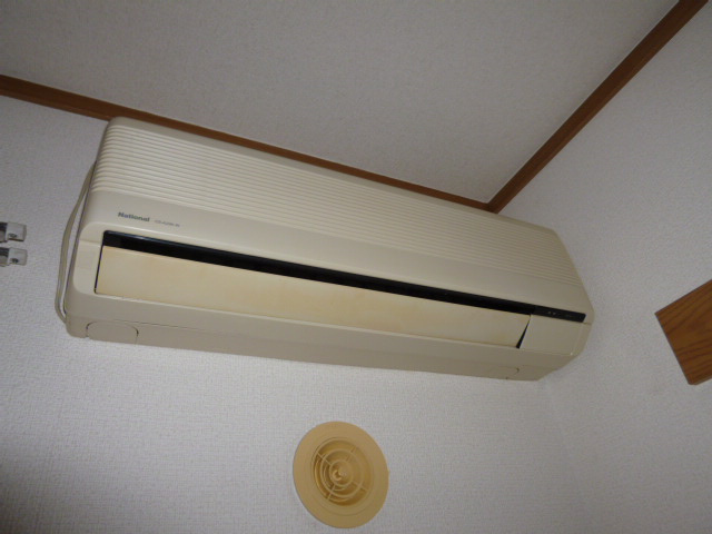 ニューコーポ小松Ｂの設備|エアコン