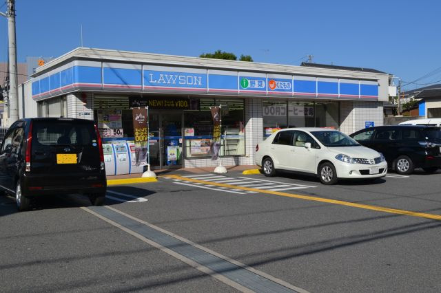 高柳シャッター付ガレージ倉庫の周辺|近くのコンビニ