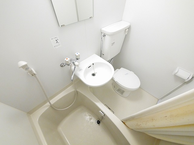 コーポ三和新大宮2号館の浴室