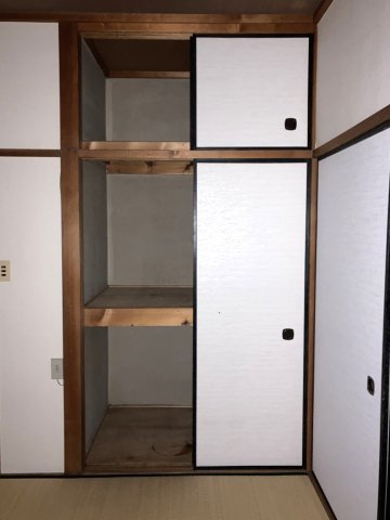 やすだ荘の収納