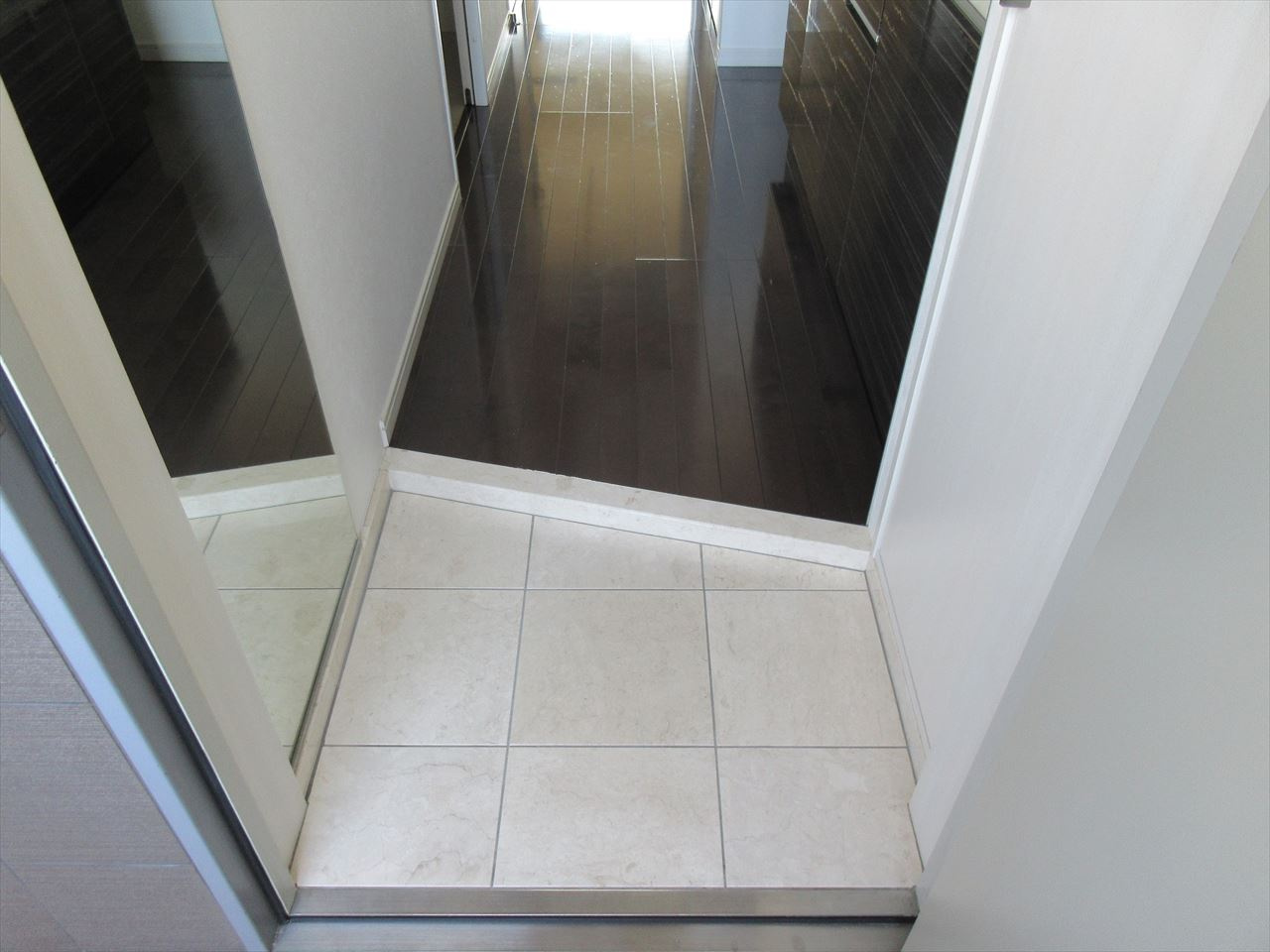 ルヴェール吹上の玄関|ルヴェール吹上