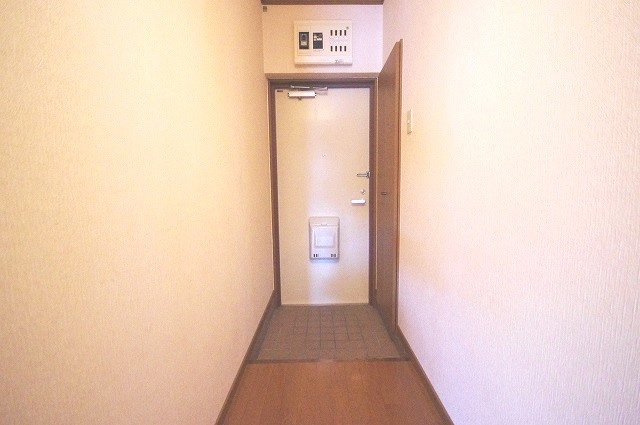 【玄関】