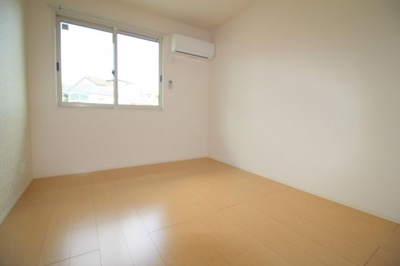 【寝室】 | リバーサイド響