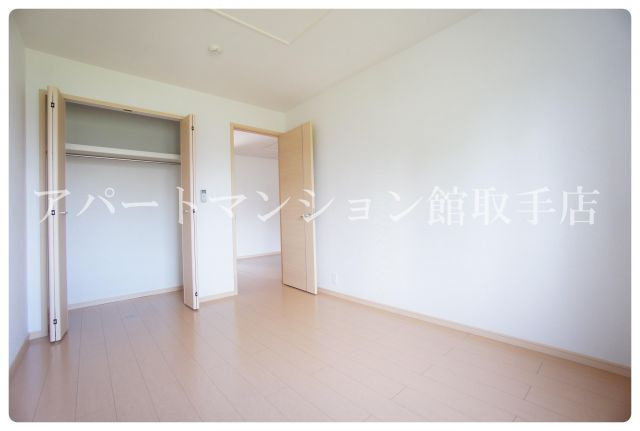 フィオーレBの洋室