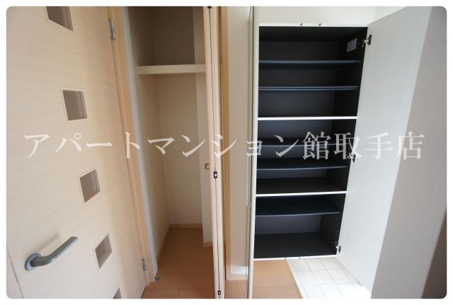 フィオーレBの収納