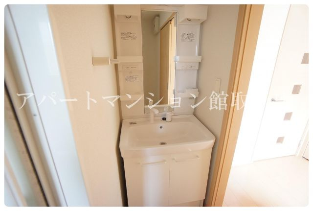 フィオーレBの独立洗面台