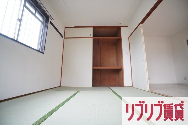 ルミエール若葉の和室