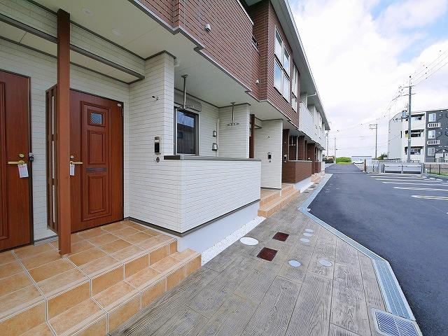 クレールコートⅡのエントランス|毎日通るエントランスはこのようになっています