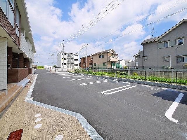 クレールコートⅡの駐車場|駐車場に車を止められます